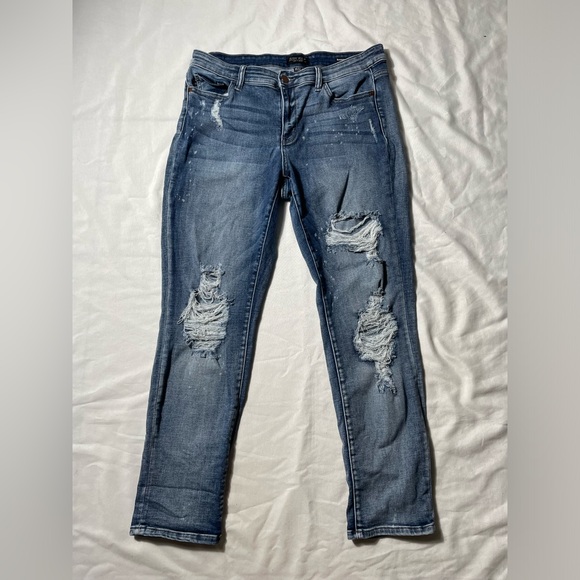 Judy Blue Destroyed Bleach Splatter Boyfriend Blue denim jeans Size 32 - Picture 2 of 8
